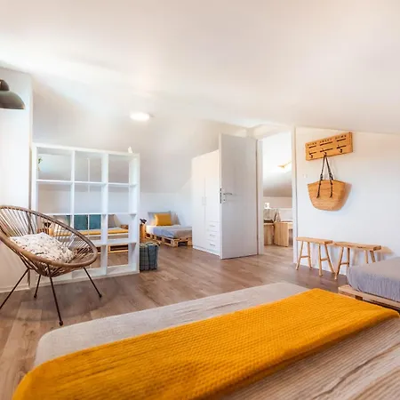 Kizin House, Cozy By Istrian Embrace * Brezovica pri Gradinu
