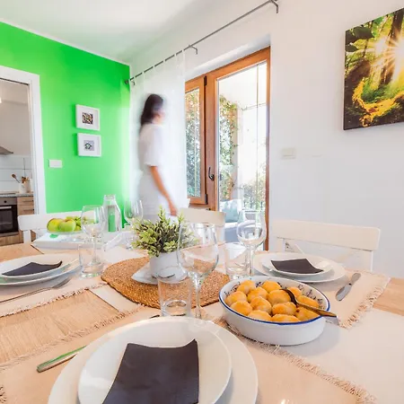 Kizin House, Cozy By Istrian Embrace Apartment Brezovica pri Gradinu