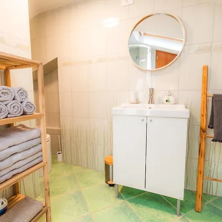 Apartment Kizin House, Cozy By Istrian Embrace