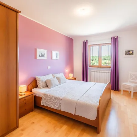 Kizin House, Cozy By Istrian Embrace Apartment Brezovica pri Gradinu